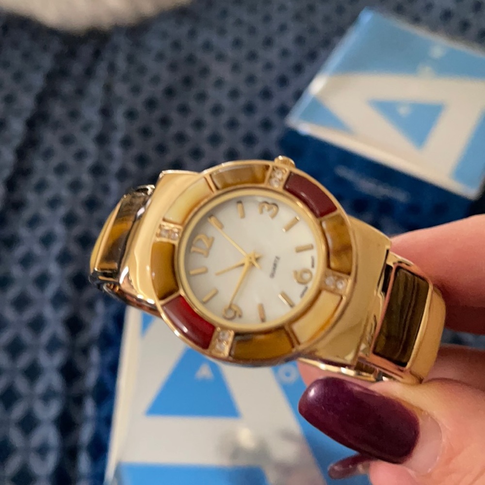 Ladies watch new